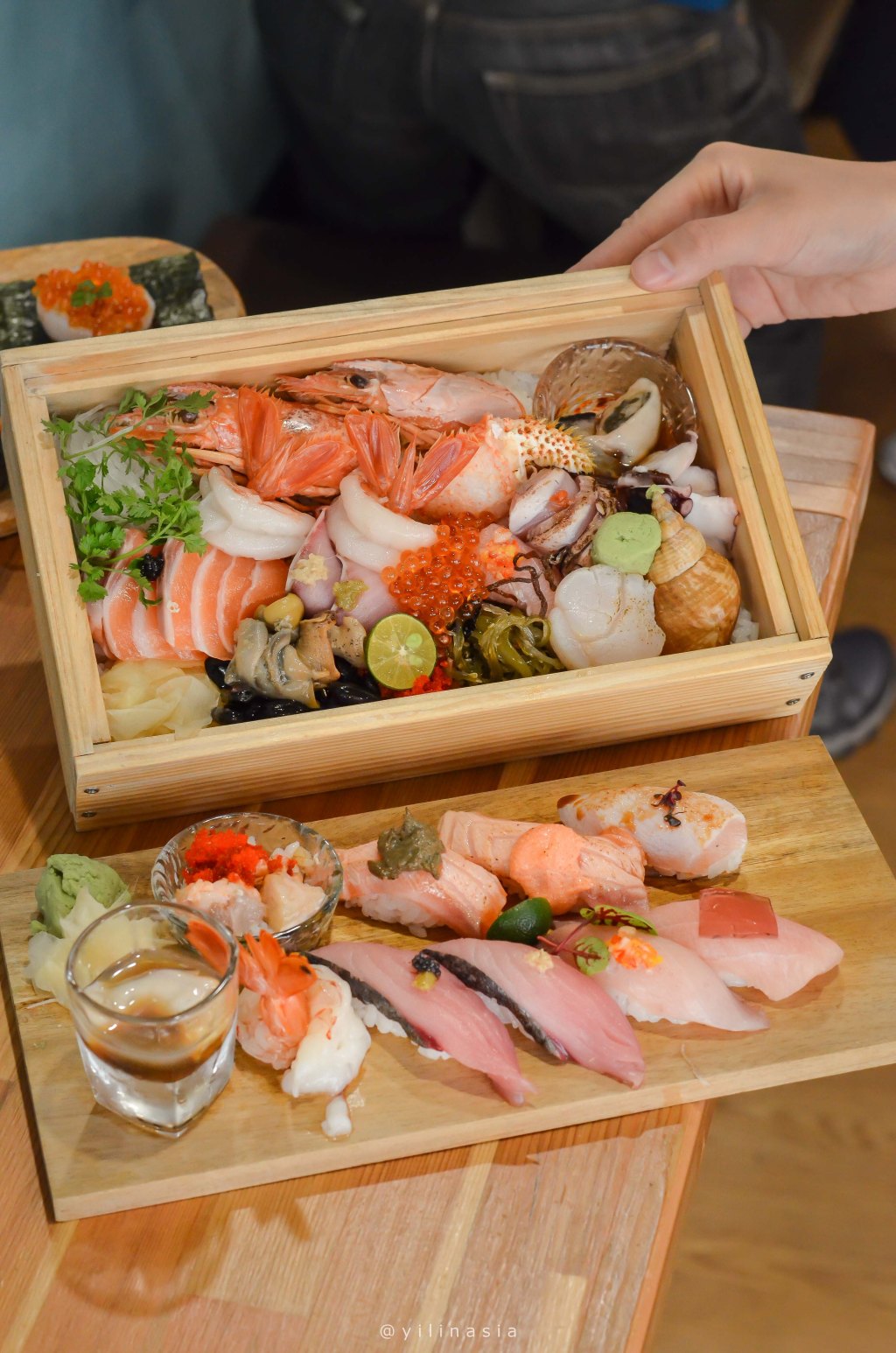 【松山區美食】一次享受十多種超豐富海鮮生片料理的寶盒 : 口味、視覺、價位兼顧的高CP值日料《THE·春日式料理餐廳》