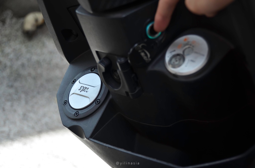 超好用指紋感應發動機車 : iMoto機車指紋實測 開油箱蓋