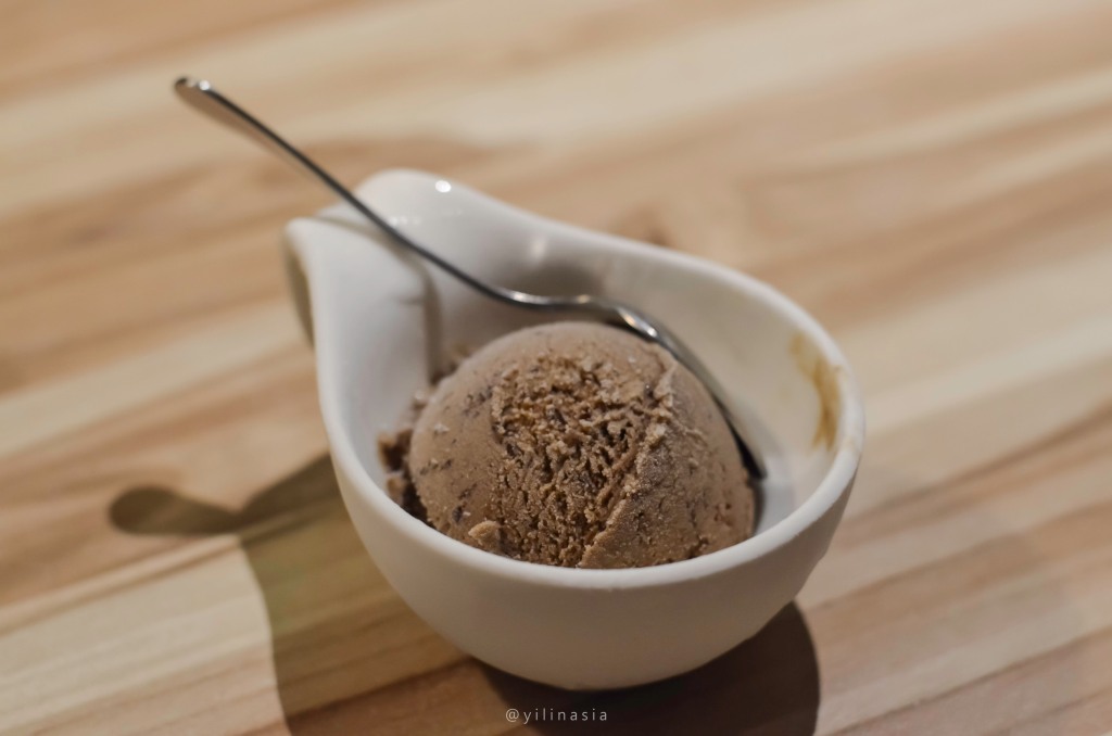 中山區火鍋 汆食作伙鍋 飯後甜點摩卡巧克力冰淇淋